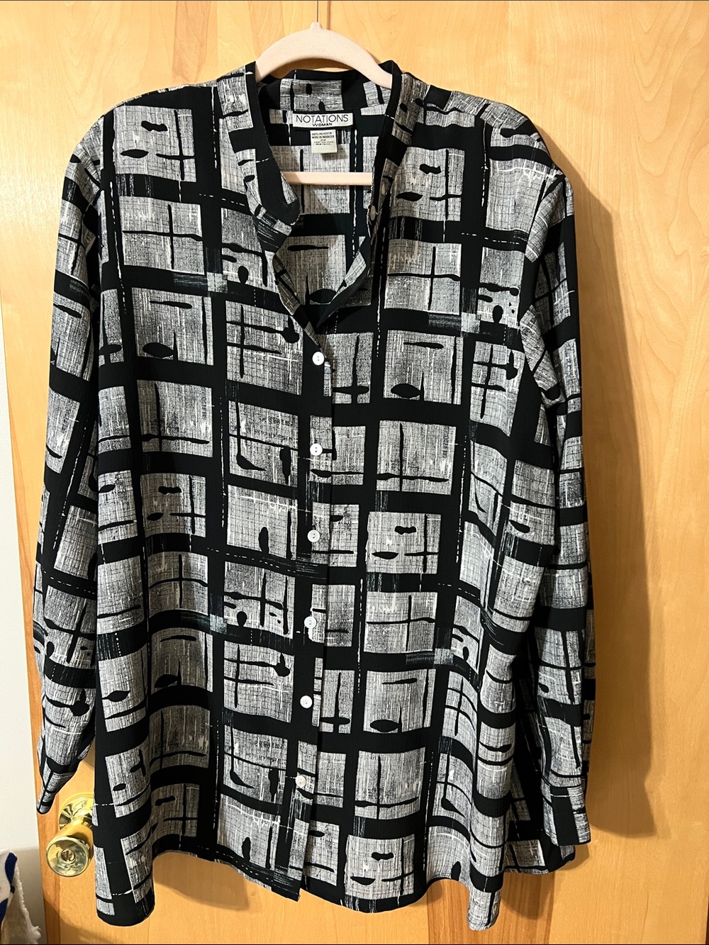 Notations Women's Black & Gray Grid-Print Button-Down Shirt
